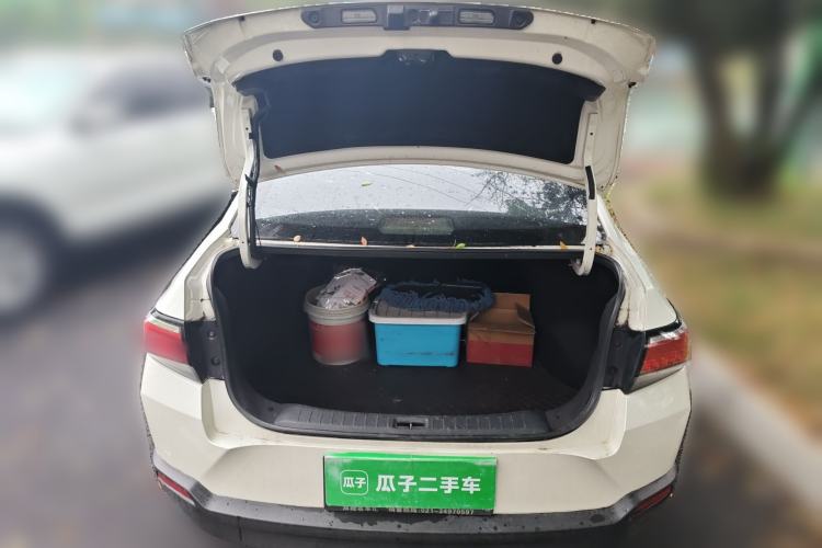 Used Venucia D60 2018 1.6L Manual Comfort Edition Trunk