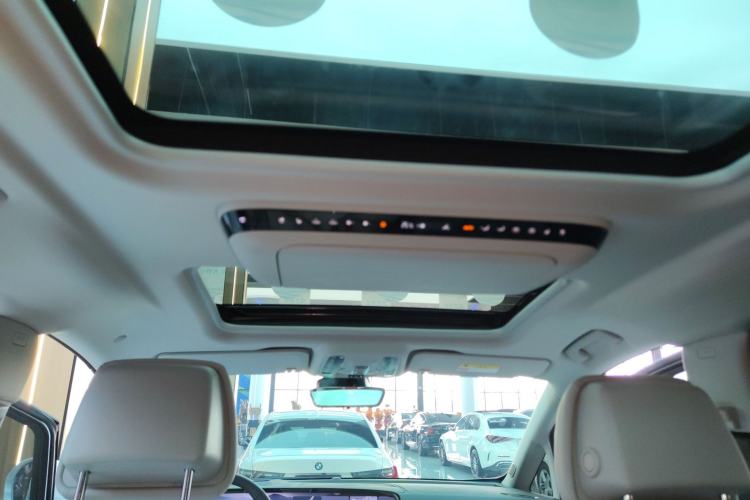 Used Buick GL8 2025 Lu Zun Deluxe Edition Headliner