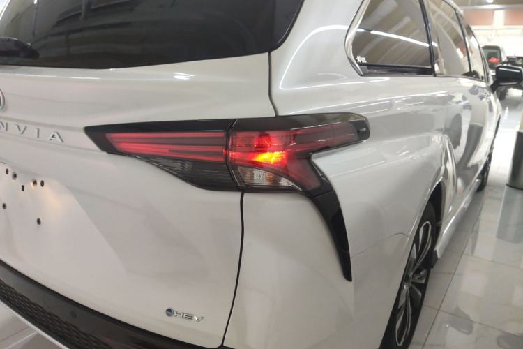 Used Toyota Granvia 2024 2.5L Hybrid Prestige PLUS Edition