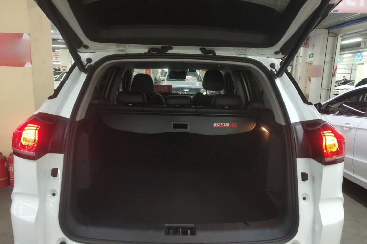 Used Geely Auto Emgrand X7 Sport 2022 Boyue X 1.8TD DCT ZhiZun Edition Trunk