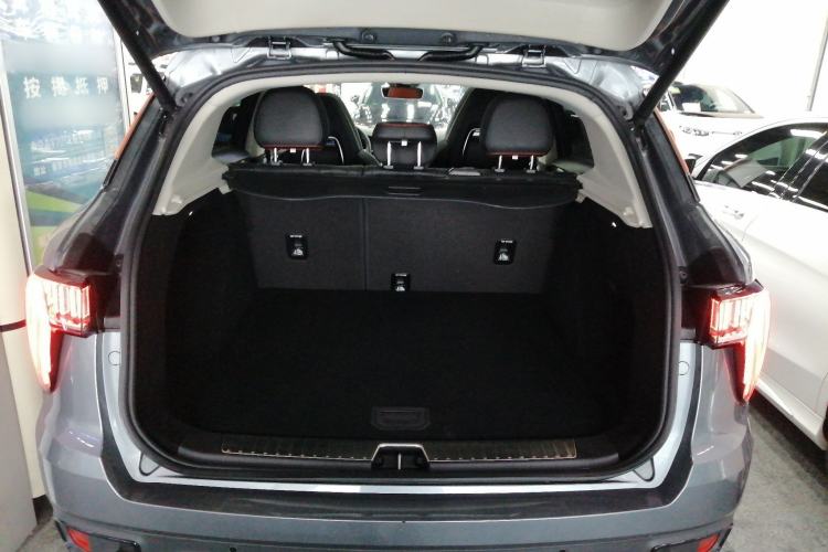 Used Lynk & Co 01 2019 2.0T Two-Wheel Drive Zhaopu Version China VI Standard
