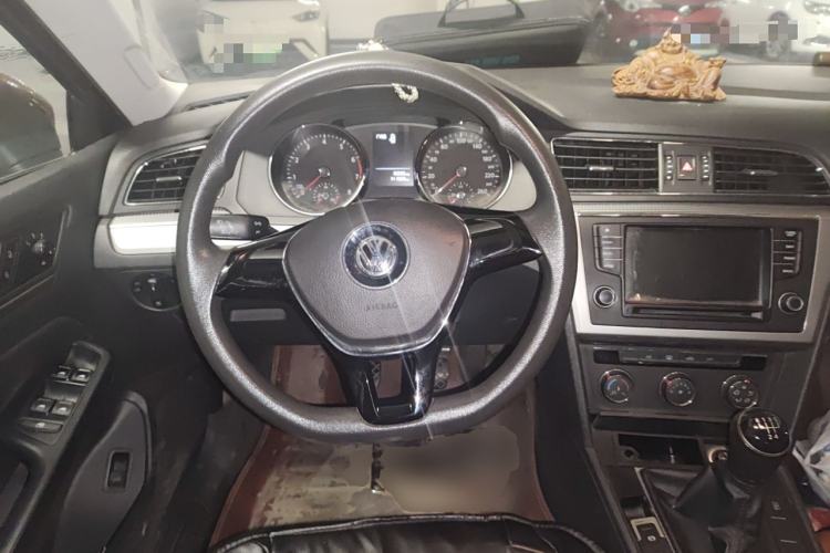 Used Volkswagen Lamando 2015 230TSI Manual Trend Edition Steering Wheel