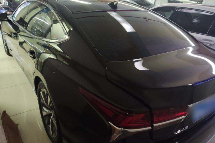 Used Lexus LS 2018 500h Excellence Edition China VI standard