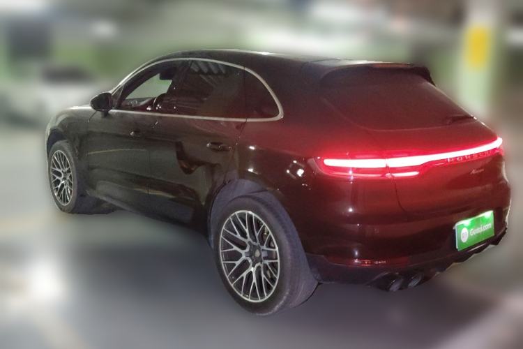 Used Porsche Macan 2020 Macan 2.0T Rear Left 45 Deg