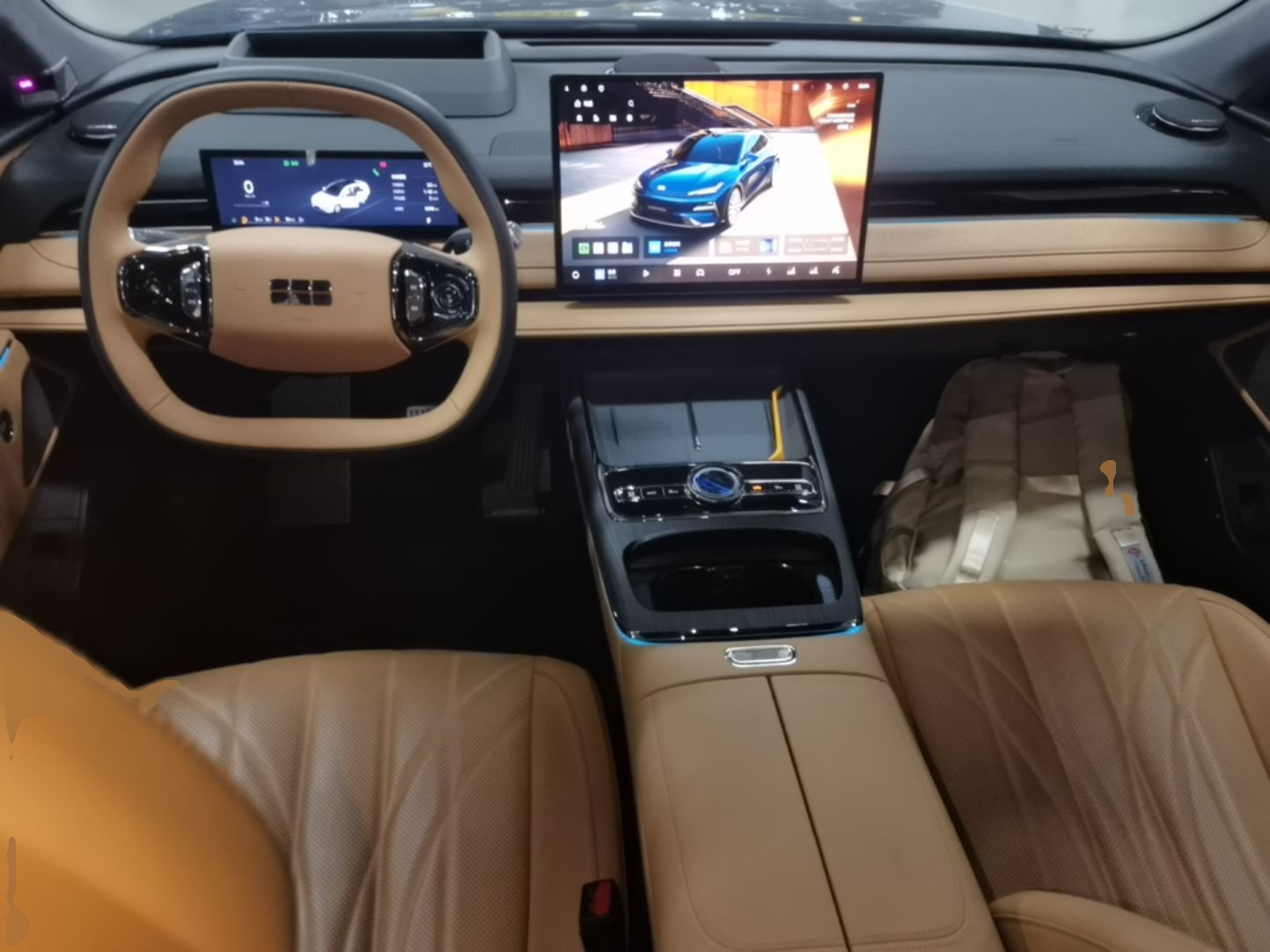 Geely Galaxy 8 2025 130km EM-P Starship Edition — снимка 12
