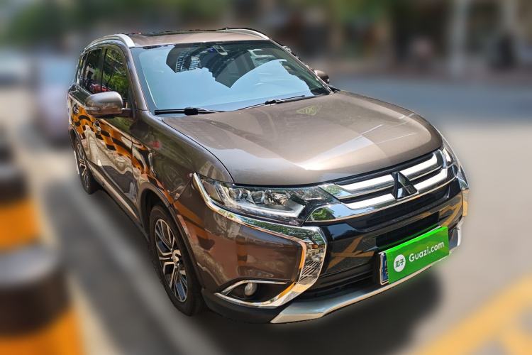 Used Mitsubishi Outlander 2018 2.4L 4x4 Elite Edition 5 Seats
