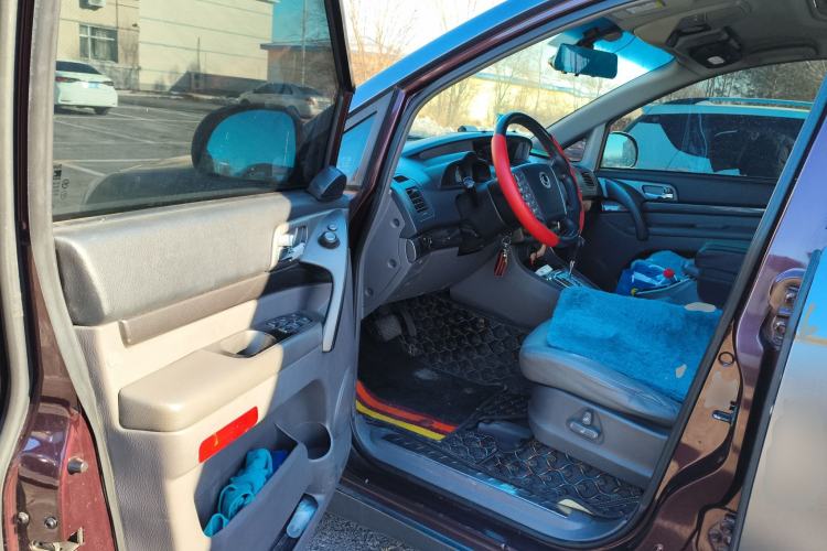 Used SsangYong Rodius 2014 2.0T Diesel Two-Wheel Drive Luxury Navigation Edition