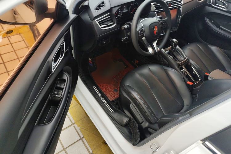 Used Roewe i5 2019 1.5L Automatic 4G Connected Langhao Edition Driver Seat