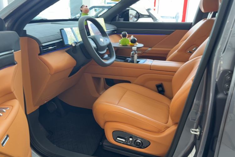 Used Dongfeng eπ eπ008 2026 Model Six-Seat Range-Extended Family Delight Edition Interior 1