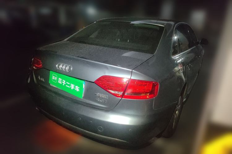 Used Audi A4L 2012 2.0 TFSI automatic Comfort trim level