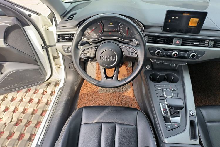 Used Audi A4L 2019 40 TFSI Ambition China VI
