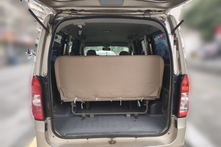 Used Wuling Rongguang V 2015 1.2L Base Version
