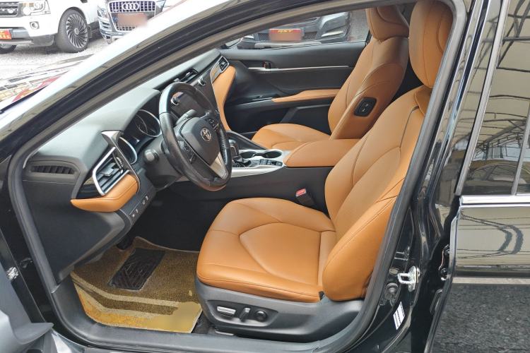 Used Toyota Camry 2019 Revised Version Dual-Engine 2.5 HG Luxury Edition
