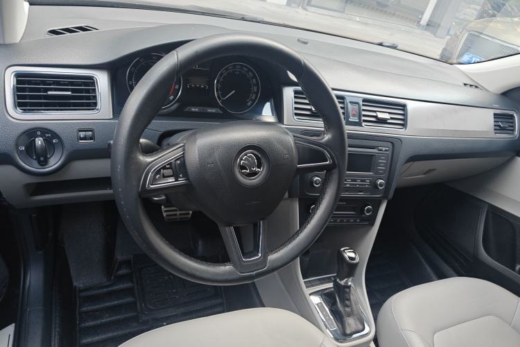 Used Skoda Rapid 2016 1.6L Automatic Zunxing Edition