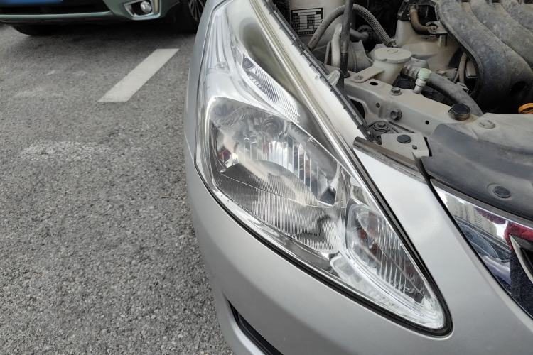 Used Nissan Tiida 2011 1.6L CVT Comfort Model
