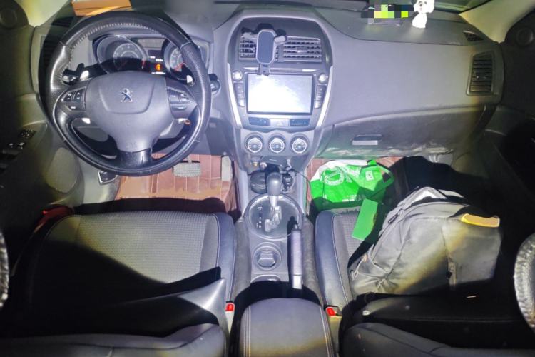 Used Peugeot 4008 2013 2.0L Two-Wheel Drive Fashion Edition