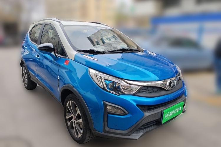 Used BYD Yuan 2016 1.5L Manual Luxury Model Front Right 45 Deg