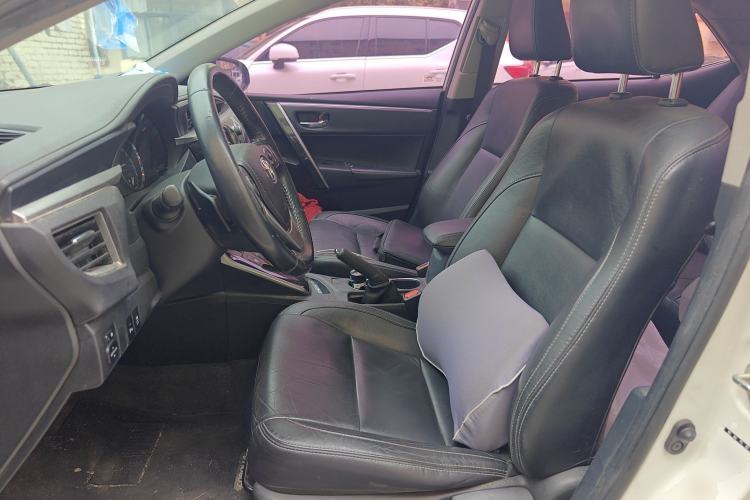 Used Toyota Corolla 2016 Dual-Engine 1.8L E-CVT Elite Edition
