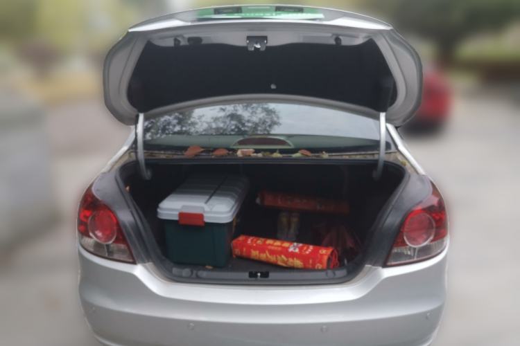 Used Volkswagen Lavida 2011 1.6L Automatic Premium Edition Trunk