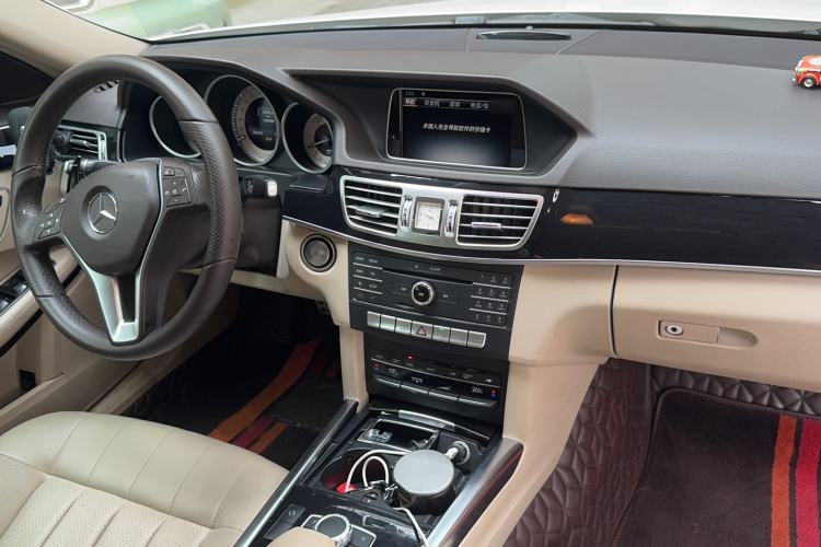 Used Mercedes-Benz E-Class 2015 Restyled E 260 L Sport Edition Audio And AC Panel