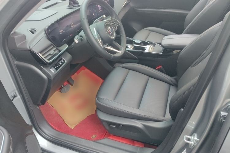 Used Buick Envision 2025 25T Entry-Grade Platinum Edition Left Front Seat