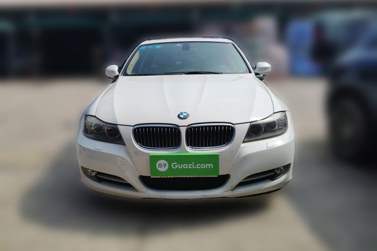 Used BMW 3 Series 2010 320i Luxury Model Front