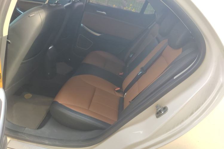 Used Roewe e550 2016 Deluxe Edition Left Rear Seat