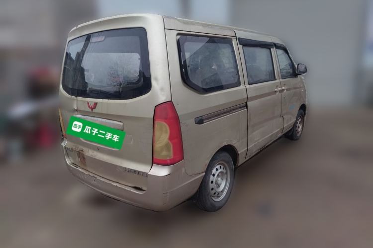 Used Wuling Rongguang 2014 1.5L S Standard Version