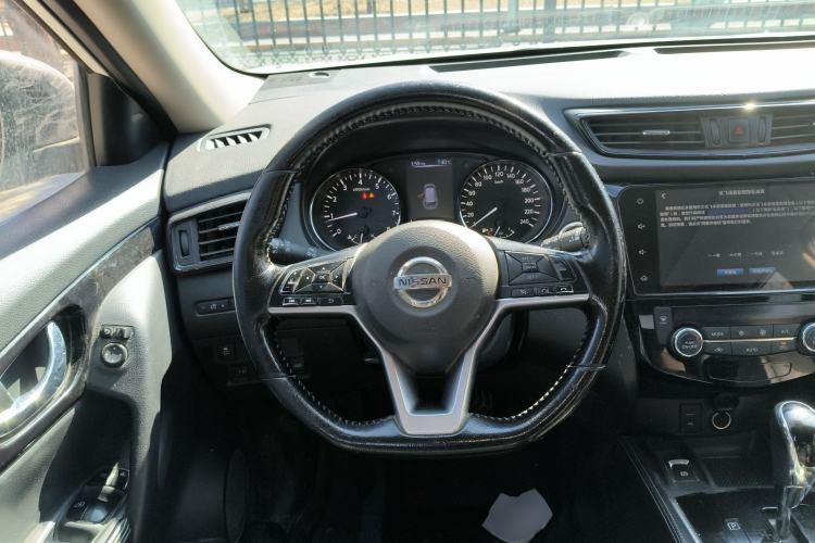 Used Nissan X-Trail 2019 2.0L CVT Smart Connect Comfort Edition 2WD
