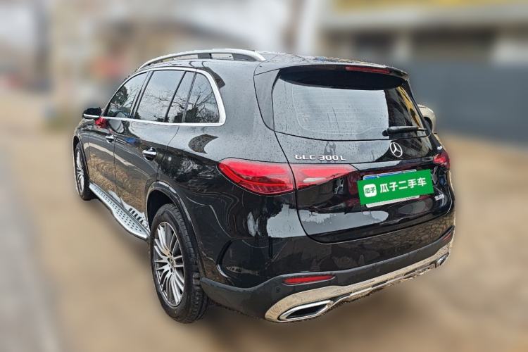 Used Mercedes-Benz GLC 2023 GLC 300 L 4MATIC Dynamic 7-Seater
