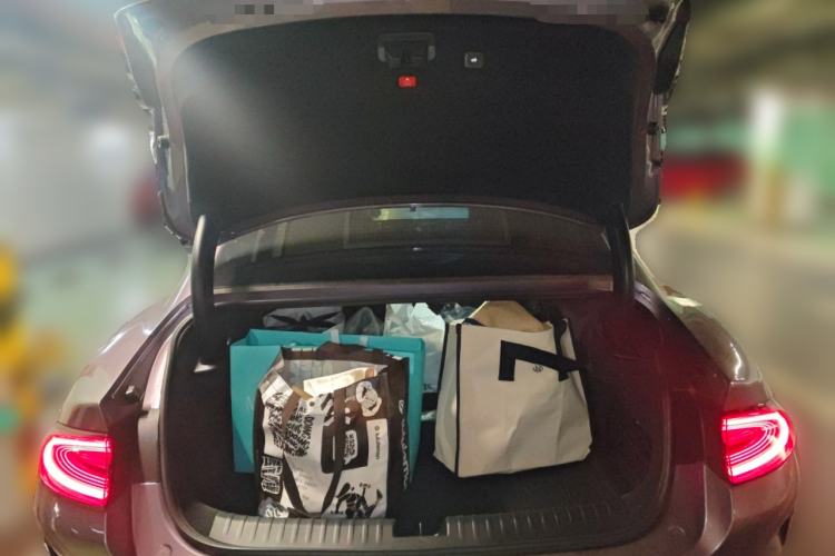 Used Xiaomi Auto SU7 2024 Four-Wheel Drive Ultra-Long Range Advanced Intelligent Driving Max Edition