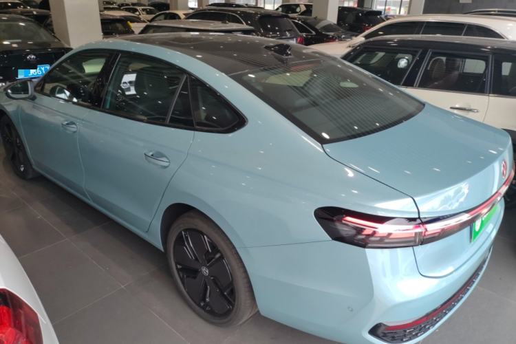 Used Volkswagen Passat 2025 Pro 380TSI Starry Dragon Luxury Edition