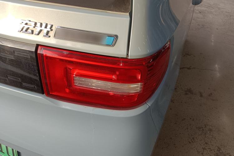 Used Wuling Hongguang MINIEV 2020 Freedom Version Lithium Iron Phosphate Right Rear Taillight