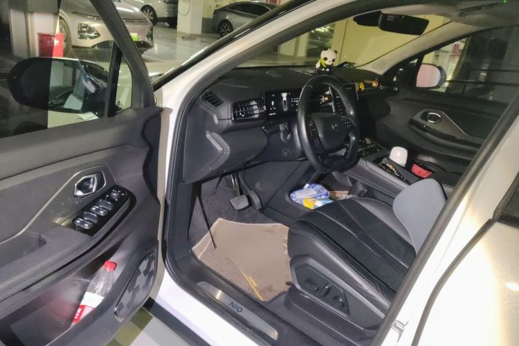 Used Nio ES8 2018 355 km Base Version 7-Seater Edition Driver Seat