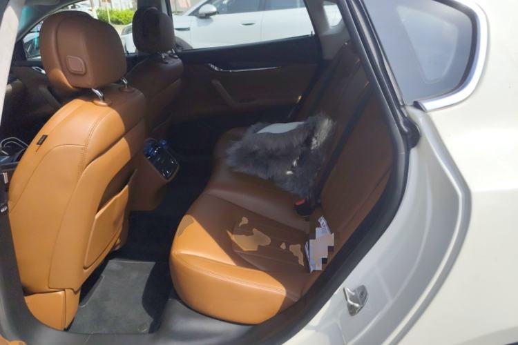 Used Maserati President 2013 3.0T Standard Model Left Rear Seat