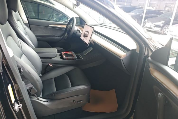 Used Tesla Model Y 2022 Rear-Wheel-Drive Version