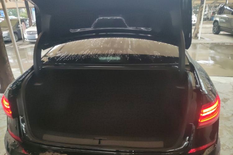 Used Volkswagen Passat 2025 Outstanding Model 380TSI Starry Dragon Edition Trunk