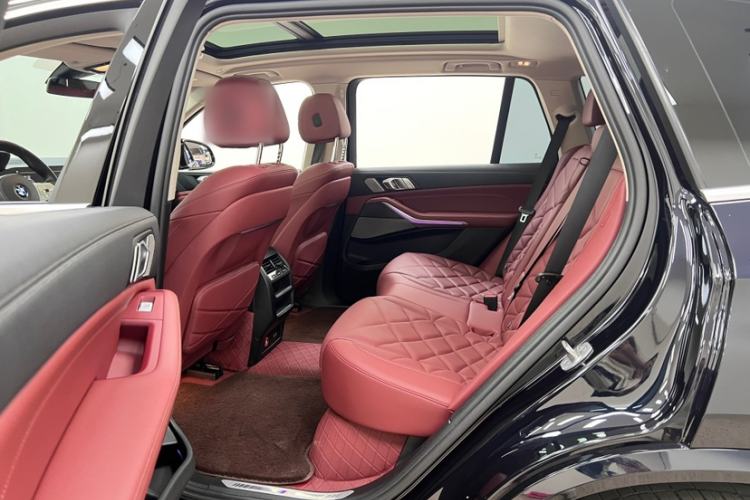 Used BMW X5 2022 Restyled xDrive 30Li Luxury Version M Sport Package
