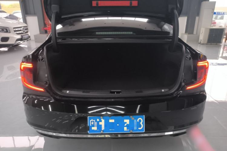 Used Volvo S90 2024 B5 Zhiyi Luxury Edition Trunk
