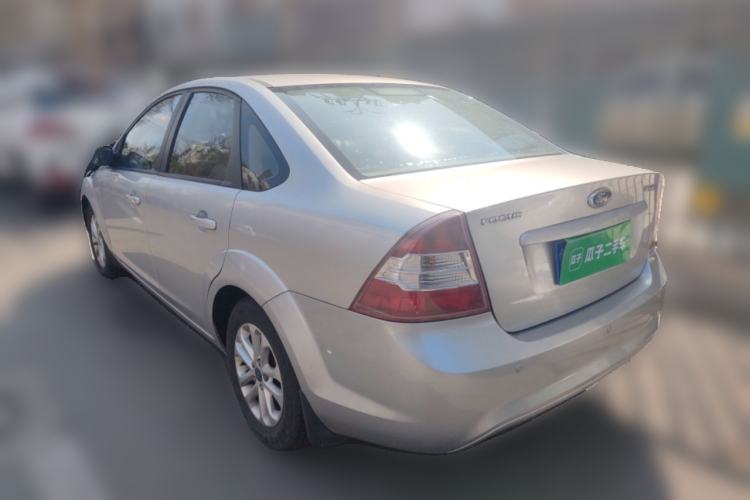 Used Ford Focus 2013 Sedan Classic 1.8L Automatic Base Model Rear Left 45 Deg