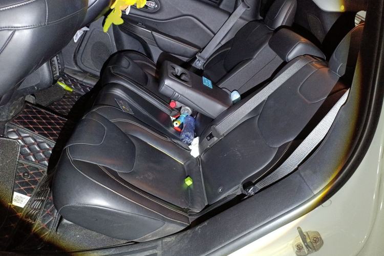 Used Jeep Cherokee 2017 2.4L Professional Smart Edition Left Rear Seat