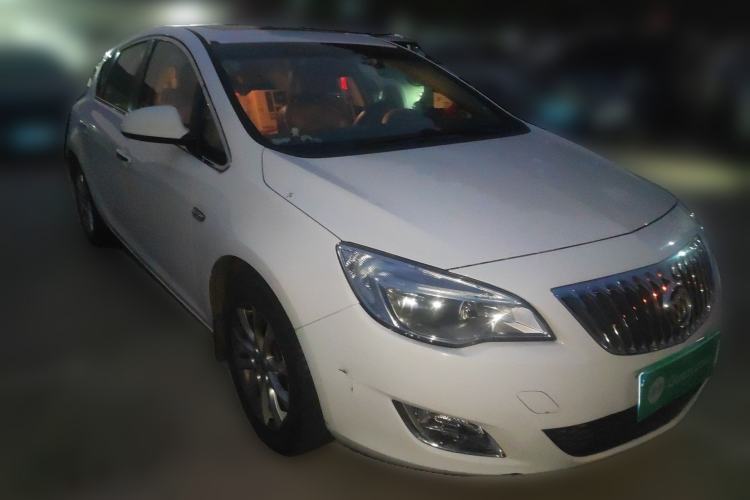 Used Buick GT 2014 XT 1.6L Automatic Fashion Edition Front Right 45 Deg