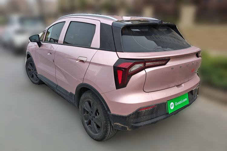 Used Geometry E Firefly 2024 401 km Fluorescent Rear Left 45 Deg