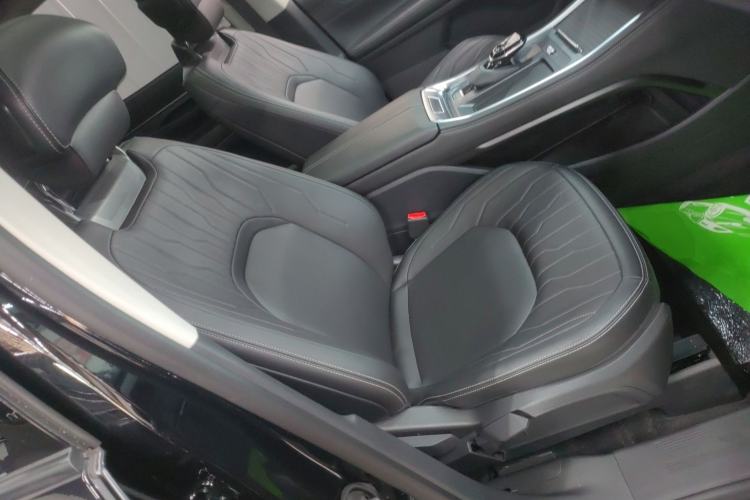 Used Ford Edge 2025 Ford Explorer L 2.0T EcoBoost Two-Wheel Drive 7-Seater Fashion Edition