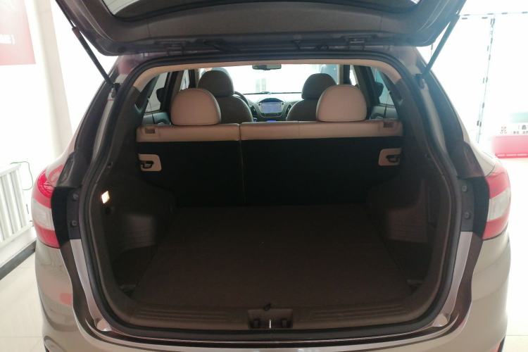 Used Hyundai ix35 2013 2.0L Automatic Two-Wheel Drive Smart GLS China IV Standard
