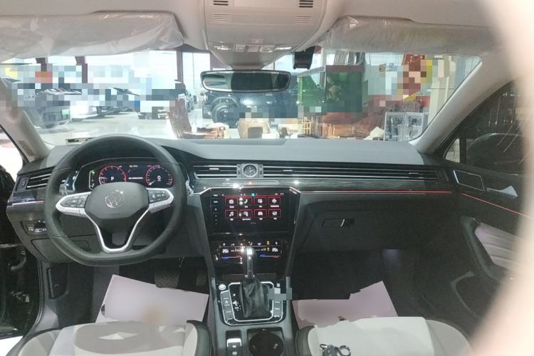 Used Volkswagen Magotan 2026 30 Million Vehicles Selected Model 380TSI DSG Luxury Edition