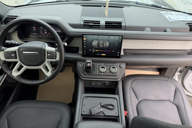 Used Land Rover Defender 2023 Facelift 90 3.0T P400 XS
