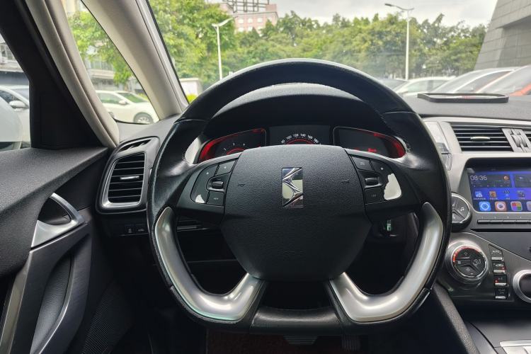 Used DS 5 2014 1.6T Elegant Version THP160