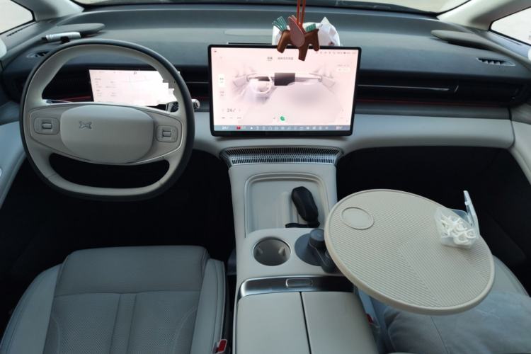 Used XPeng X9 2025 Starship Edition Center Console