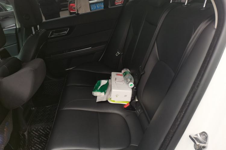 Used Jaguar XEL 2019 2.0T 200 PS Elite Edition Left Rear Seat